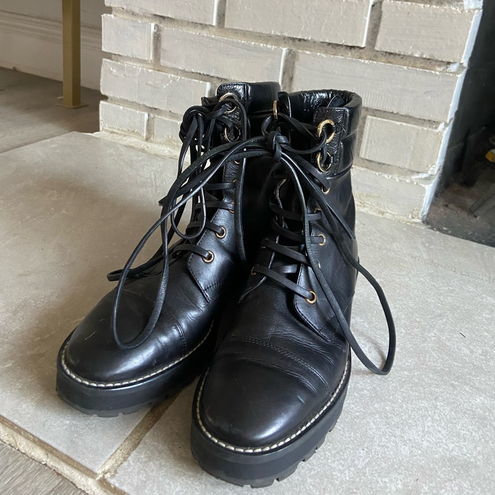 Stuart Weitzman Black Lace Up Boots